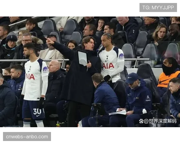 深度复盘：波切蒂诺的切尔西如何用三中卫体系限制住哈维-西蒙斯